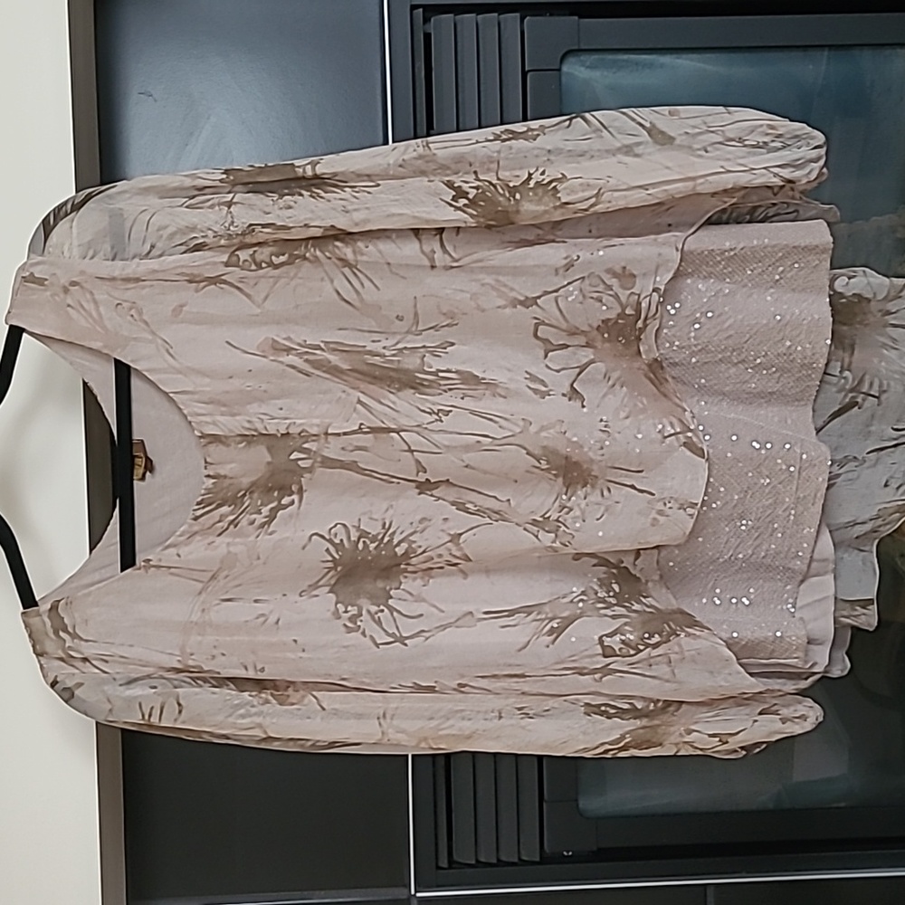 Amanti MADE IN ITALY 100% Silk Scoop Neck Long Sleeve Oversized Blouse, Size M